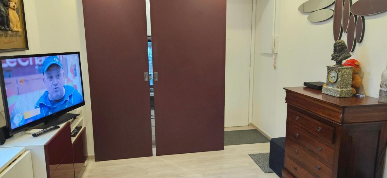 Studio 22M2 A Ivry/Seine-A 200 Metres De Paris. Proche Metro 7 Eksteriør bilde