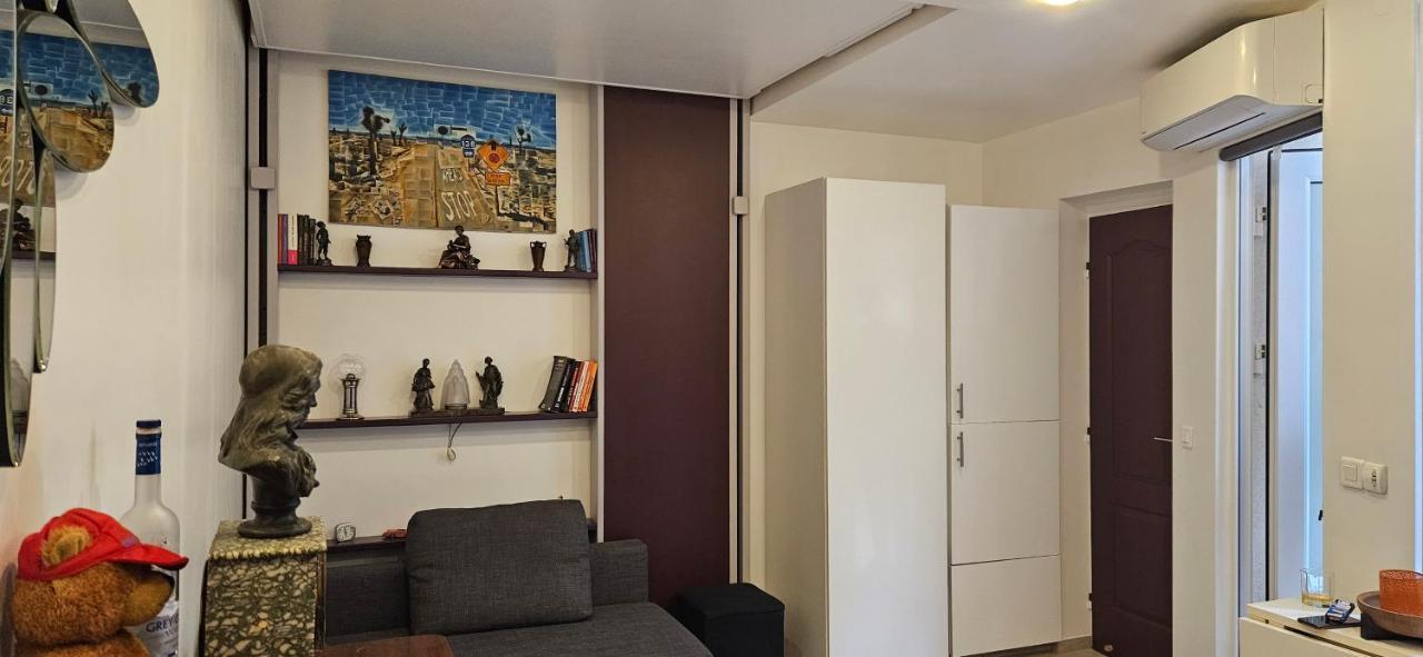 Studio 22M2 A Ivry/Seine-A 200 Metres De Paris. Proche Metro 7 Eksteriør bilde
